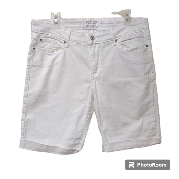 Levi's Signature White Modern Skinny 5 Pocket Folded Hem Jean Shorts - Picture 1 of 7